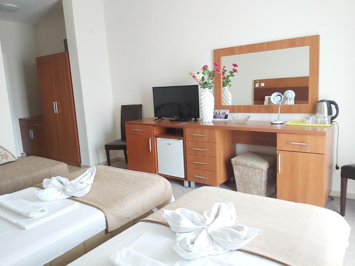 Hotel Zan Ulcinj Exterior photo