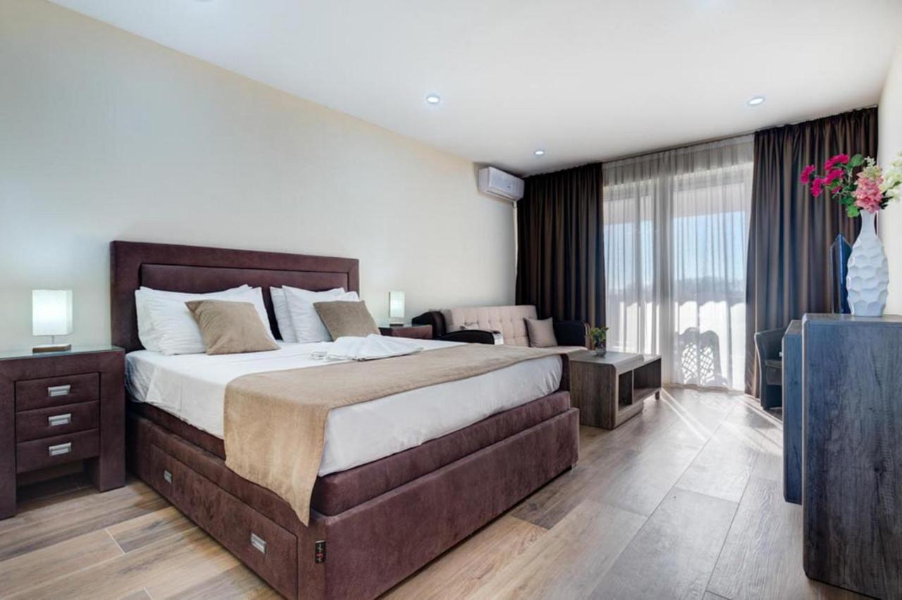 Hotel Zan Ulcinj Exterior photo