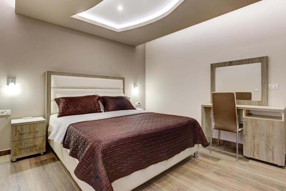Hotel Zan Ulcinj Exterior photo