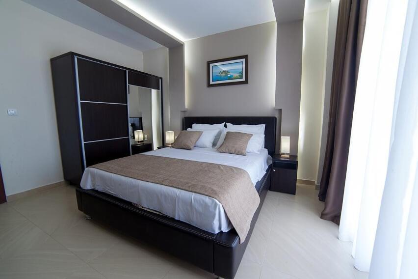 Hotel Zan Ulcinj Exterior photo
